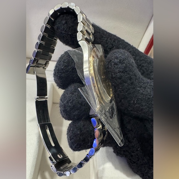 Omega Two-Tone Gold and Silver Watch - Picture 4 of 13